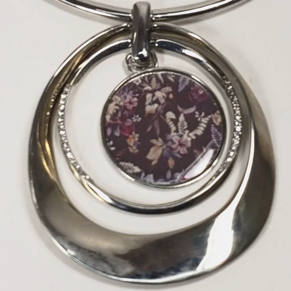 Multi Hoops Flower Pendant Statement Necklace - Polished Silver tone